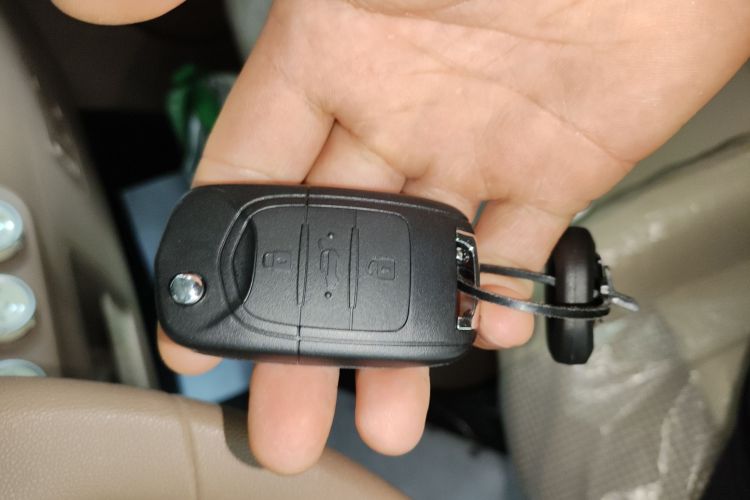 Used Wuling Hongguang MINIEV 2025 Four-Door Version Advanced Edition Vehicle Key