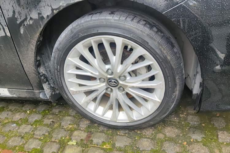 Used Toyota Camry 2019 2.5G Luxury Edition China V Standard Right Front Wheel Hub