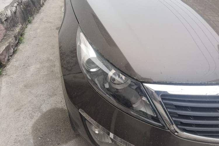 Used Kia Sportage R 2012 2.0L Automatic Two-Wheel Drive GL Trim Right Front Headlight