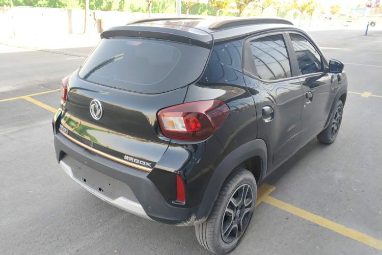 Used Dongfeng NAMMI BOX 2022 Chasing Wind Edition 331 km Standard Model