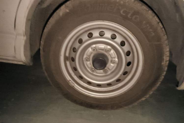 Used Jinbei Express 2020 2.0L Upgraded Version China VI Standard 6-Seater 1TZS