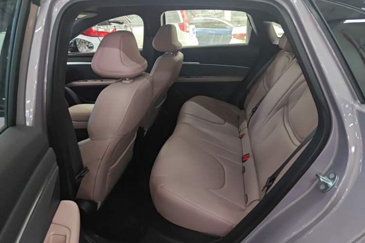 Used XPeng MONA M03 2025 600 with Ultra-Long Range Max Left Rear Seat
