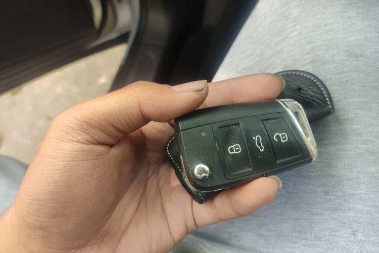 Used Volkswagen Tiguan L 2017 330TSI Automatic Two-Wheel Drive Luxury Edition
