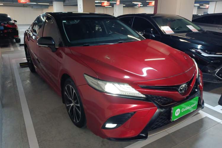 Used Toyota Camry 2018 2.0S FENGSHANG Edition Exterior 1
