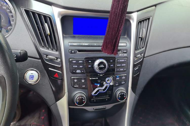 Used Hyundai Sonata 2011 2.0L Automatic Supreme Edition

