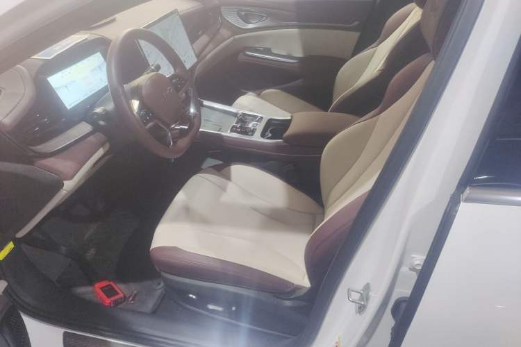 Used BYD Seal 2023 DM-i 1.5L 121km Prestige Model