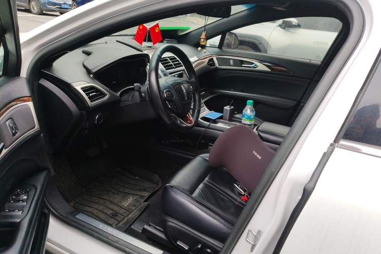 Used Lincoln MKZ 2018 2.0T Premium Edition Left Front Seat