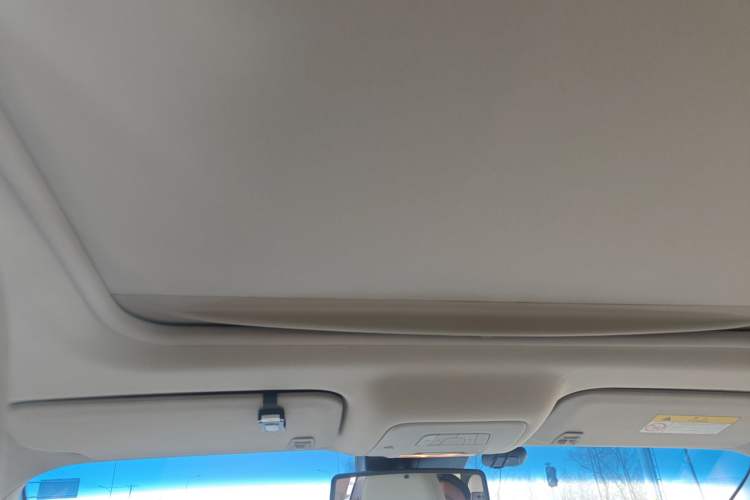 Used Buick GL8 2018 28T Luxury Model China VI Standard
