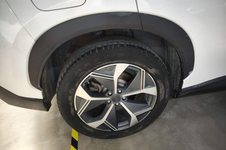 Used AION V 2023 Plus 70 Super Fast Charging Version Ternary Lithium