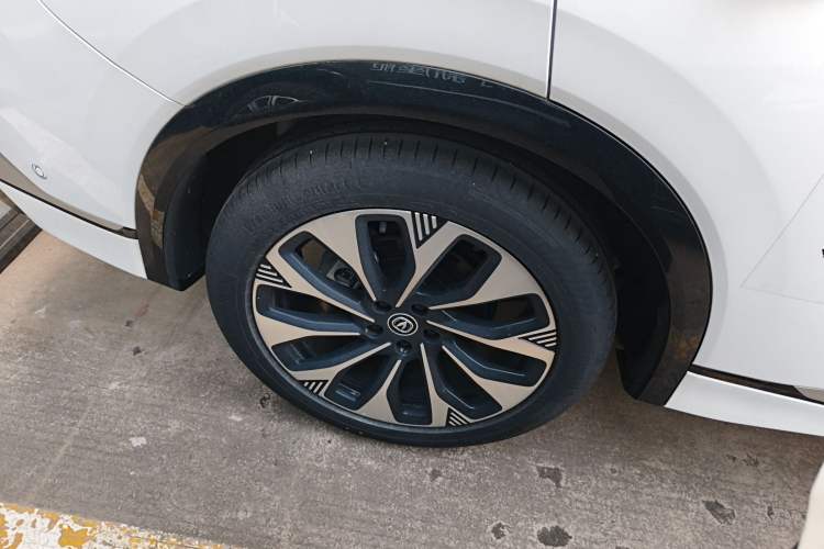 Used CHANGAN CS75 PLUS 2025 4th Generation UItra 2.0T New Blue Whale Smart Intelligent Powertrain Version
