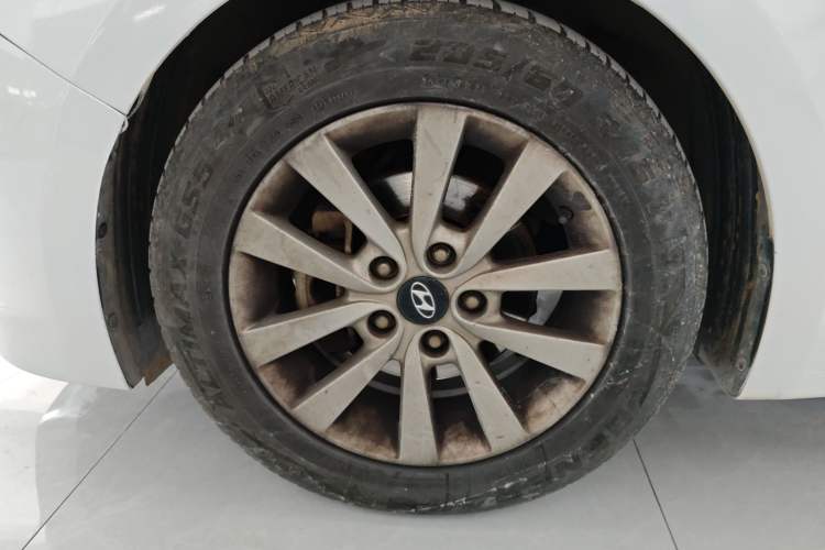 Used Hyundai Mistra 2014 1.8L Automatic Smart GLS
