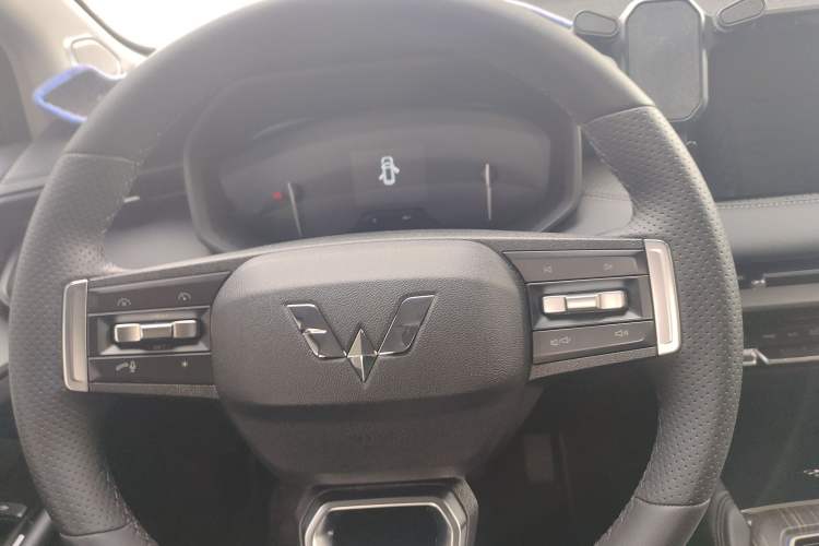 Used Wuling Jiachen 2022 1.5T CVT Deluxe Flagship Edition
