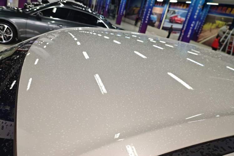 Used Wuling Hongguang MINIEV 2025 Four-Door Version Advanced Edition Roof