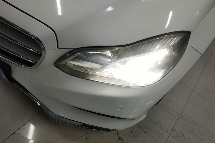 Used Mercedes-Benz E-Class 2015 Facelift E 200 L