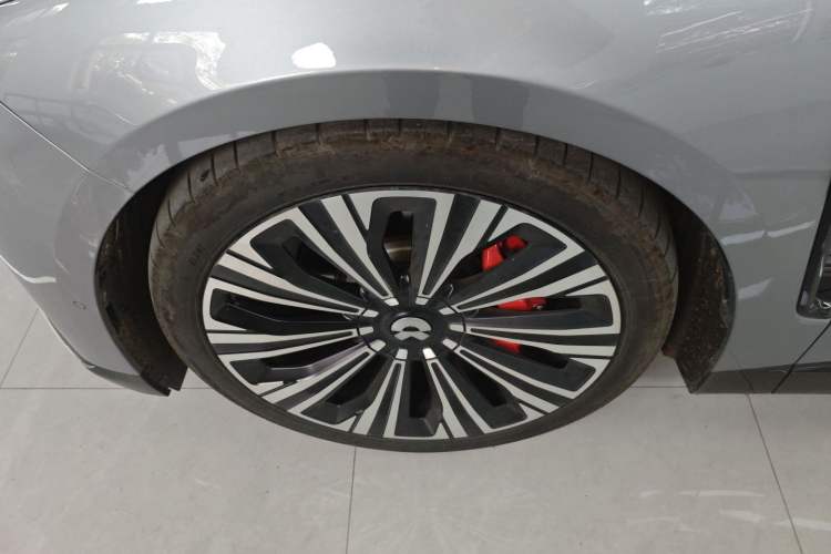 Used Nio ET9 2025 100kWh Signature Edition
