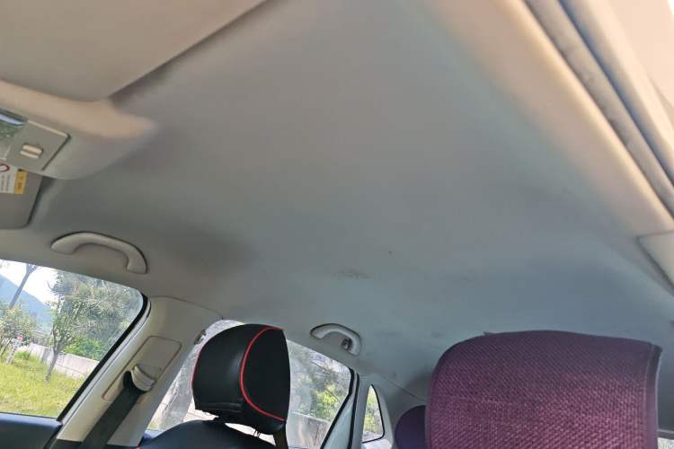 Used Volkswagen Polo 2016 1.4L Manual Fashion Model