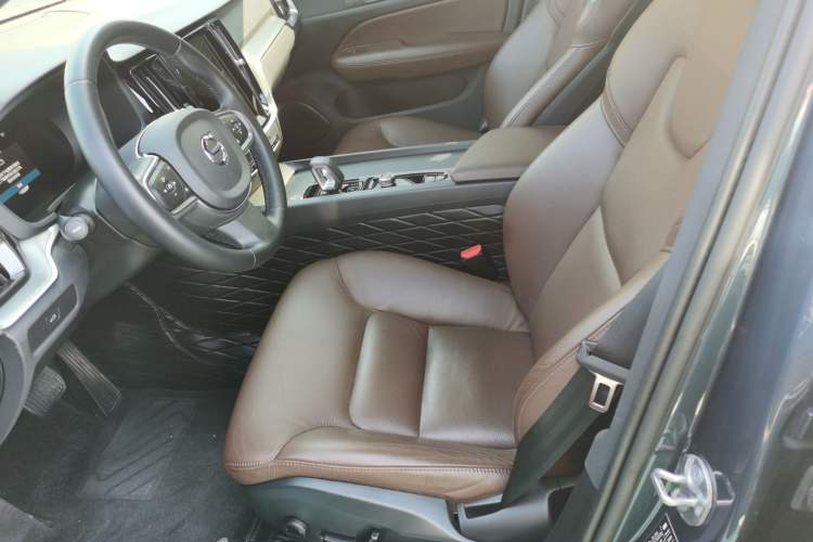 Used Volvo S60 2023 B4 Zhiyi Luxury Edition