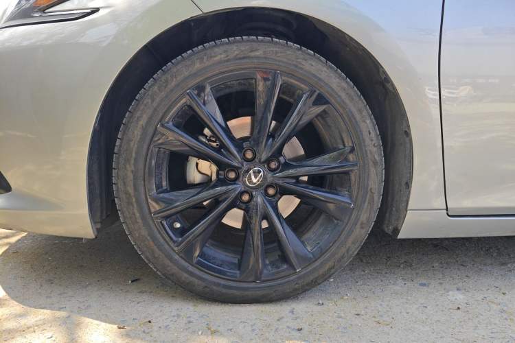 Used Lexus ES 2021 300h F SPORT Left Front Wheel Hub