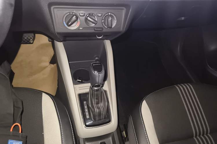 Used Skoda Fabia 2015 1.6L Automatic Sport Edition