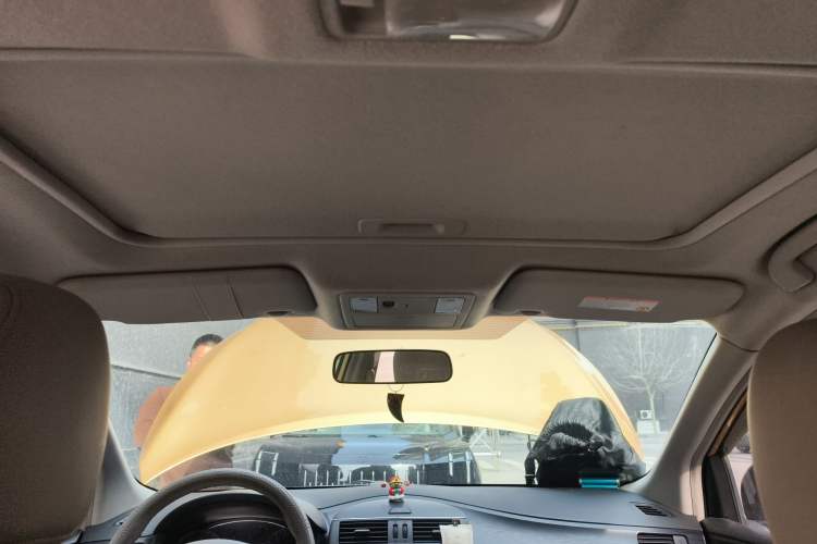 Used Nissan Tiida 2011 1.6L CVT Smart Version Headliner