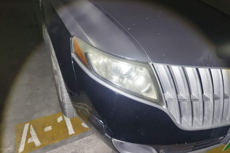 Used Lincoln MKT 2010 3.5T EcoBoost AWD Right Front Headlight