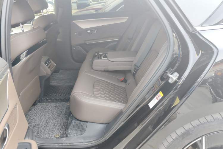 Used BYD Han 2022 EV Genesis Edition 715KM Front-Wheel-Drive Prestige Model
