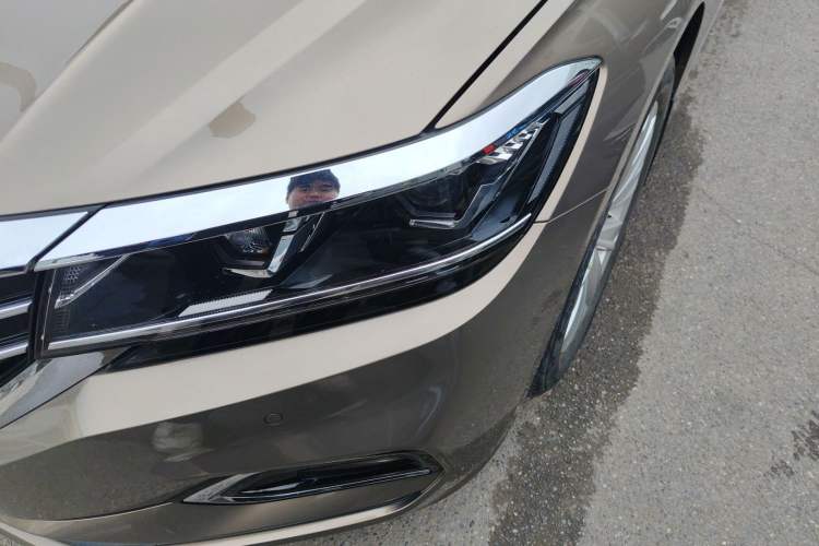 Used Volkswagen Passat 2020 Facelift 330TSI Elite Edition China VI Standard Left Front Headlight