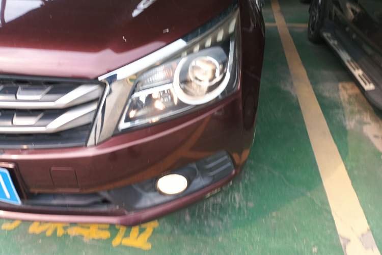 Used Venucia T70 2016 2.0L CVT Smart Edition