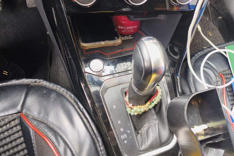 Used Volkswagen T-ROC 2018 280TSI DSG Two-Wheel-Drive Comfort Version China V Standard