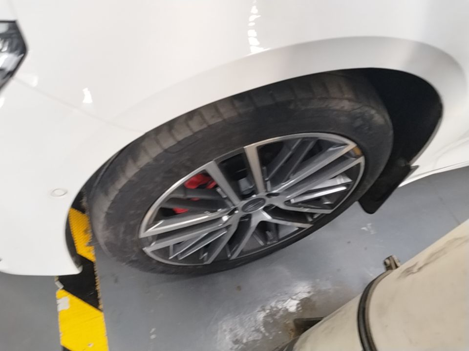 Geely Auto Preface 2023 2.0TD Prestige Version — снимка 10