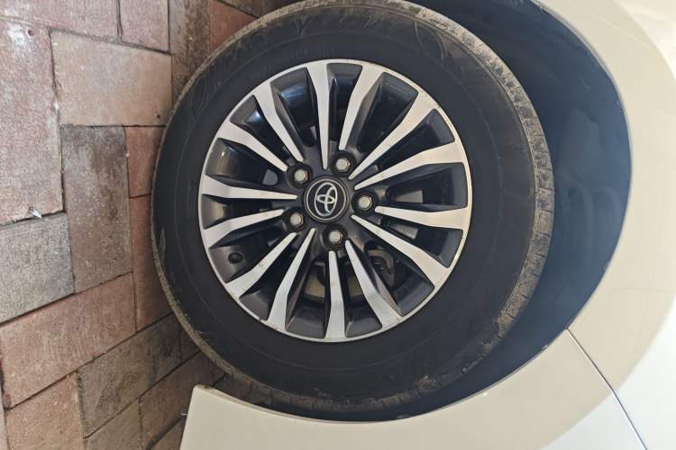 Used Toyota Corolla 2017 Revised Version 1.2T S-CVT GL-i