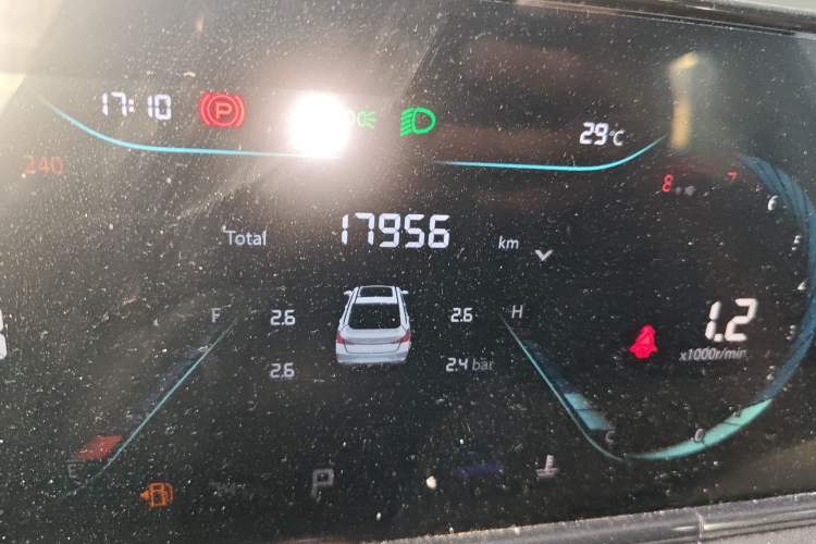 Used CHANGAN Eado 2025 PLUS 1.4T Dual-Clutch High-Energy Version Odometer Close Up