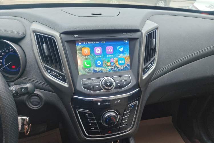 Used CHANGAN CS35 2017 1.6L Automatic Luxury Model Audio And AC Panel