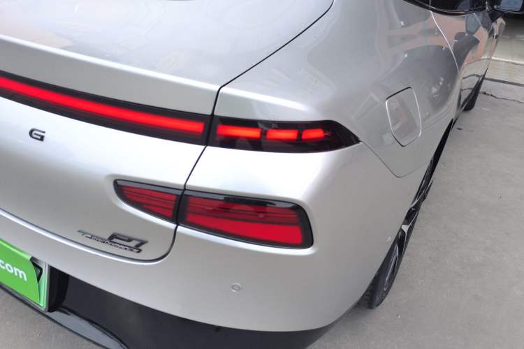 Used XPeng P7 2023 P7i 610 Max Performance Edition