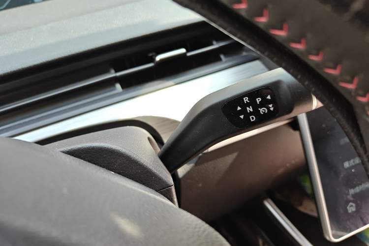 Used NETA V 2022 Chao 400 Lite Gear Lever