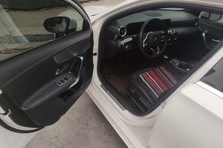 Used Mercedes-Benz A-Class 2020 Second Facelift A 180 L Sport Sedan Driver Seat