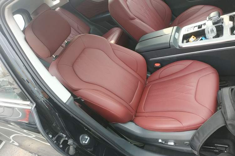 Used Hongqi HS5 2025 2.0T All-Wheel-Drive Flagship Pro Edition Right Front Seat