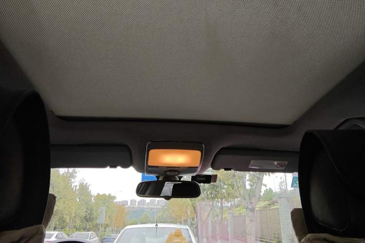 Used Zotye T600 2015 1.5T Manual Luxury Model Headliner