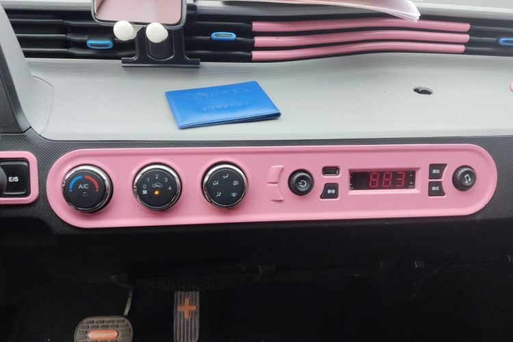 Used Wuling Hongguang MINIEV 2020 Enjoyment Model Lithium Iron Phosphate Audio And AC Panel