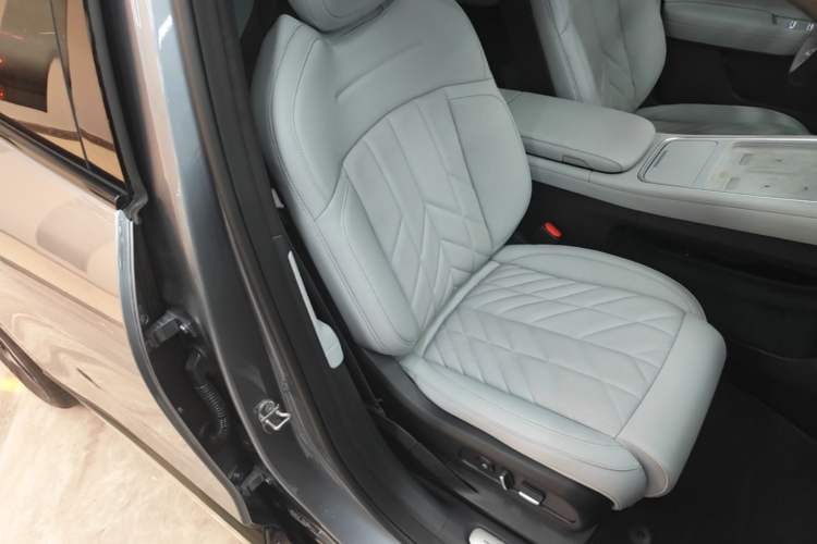 Used Nio ES6 2025 75 kWh
