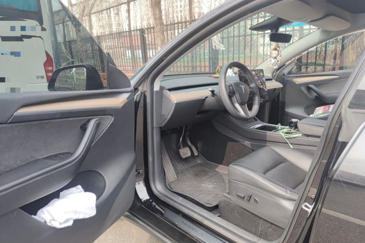 Used Tesla Model Y 2022 Rear-Wheel-Drive Version