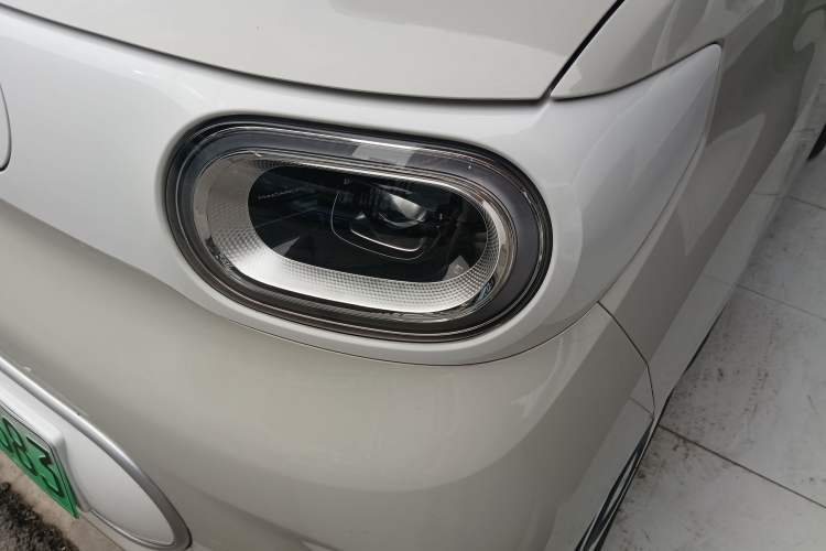 Used Wuling Hongguang MINIEV 2024 3rd Generation 215km Youth Edition Left Front Headlight