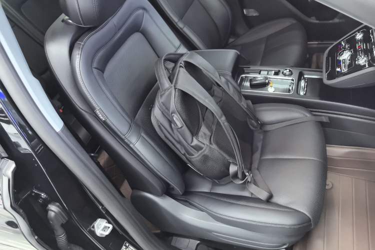 Used Lincoln Corsair 2022 2.0T Two-Wheel Drive Deluxe Edition