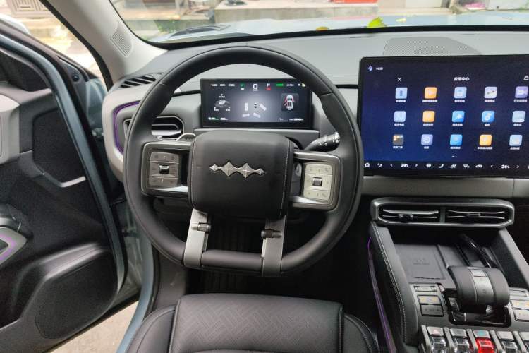 Used Formula Leopard Titanium 3 2025 501 km All-Wheel Drive Intelligent Driving Max Edition
