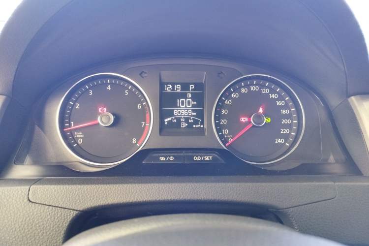 Used Volkswagen Santana 2015 Haval H6 1.6L Automatic Comfort Model
