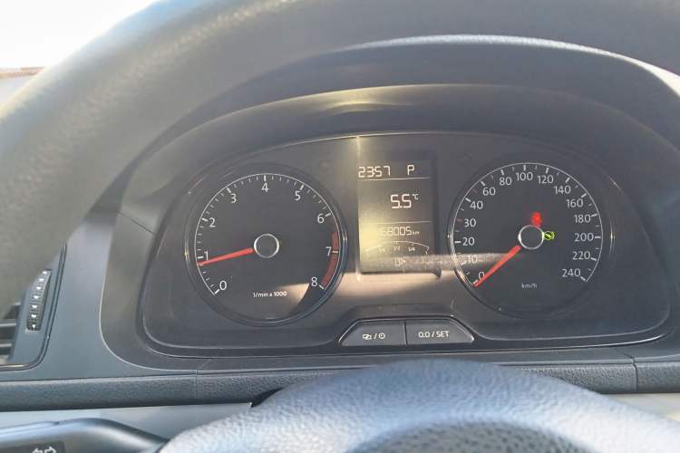 Used Volkswagen Lavida 2013 Revised Classic 1.6L Automatic Fashion Edition