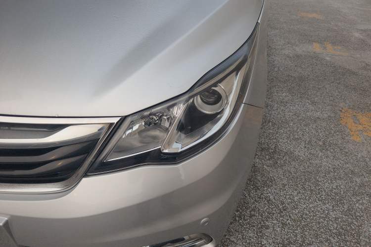 Used CHANGAN KAICHENG Oushang A600 2016 1.5L Manual Luxury 7-Seater Left Front Headlight