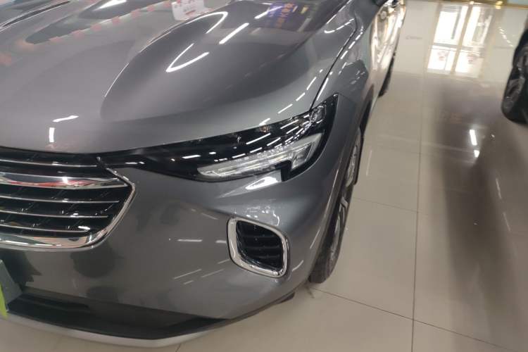 Used Buick Envision 2022 Encore S 552T Two-Wheel-Drive Luxury Model