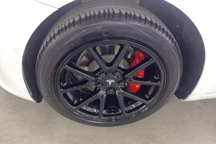 Used Tesla Model 3 2019 Standard Range Rear-Drive Upgraded Version Left Front Wheel Hub