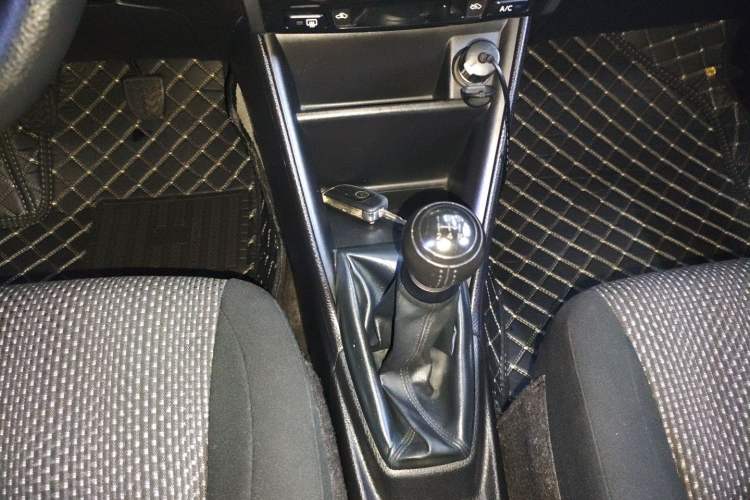 Used Toyota Vios 2017 1.5L Manual Trend Edition Gear Lever